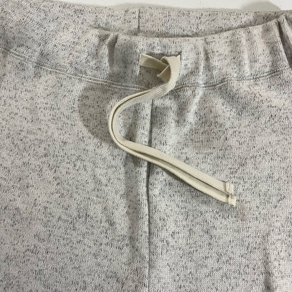 THREAD & Supply Light Heather Gray Fleece Joggers Medium Excellent Condition - Picture 4 of 8